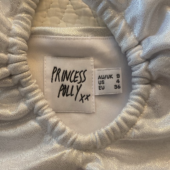 Princess Polly shimmery crop top - Picture 2 of 3